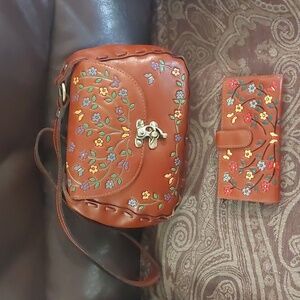 Patricia Nash Floral Bag And Matching Wallet Set